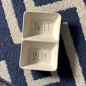 RAE DUNN SERVING DISH